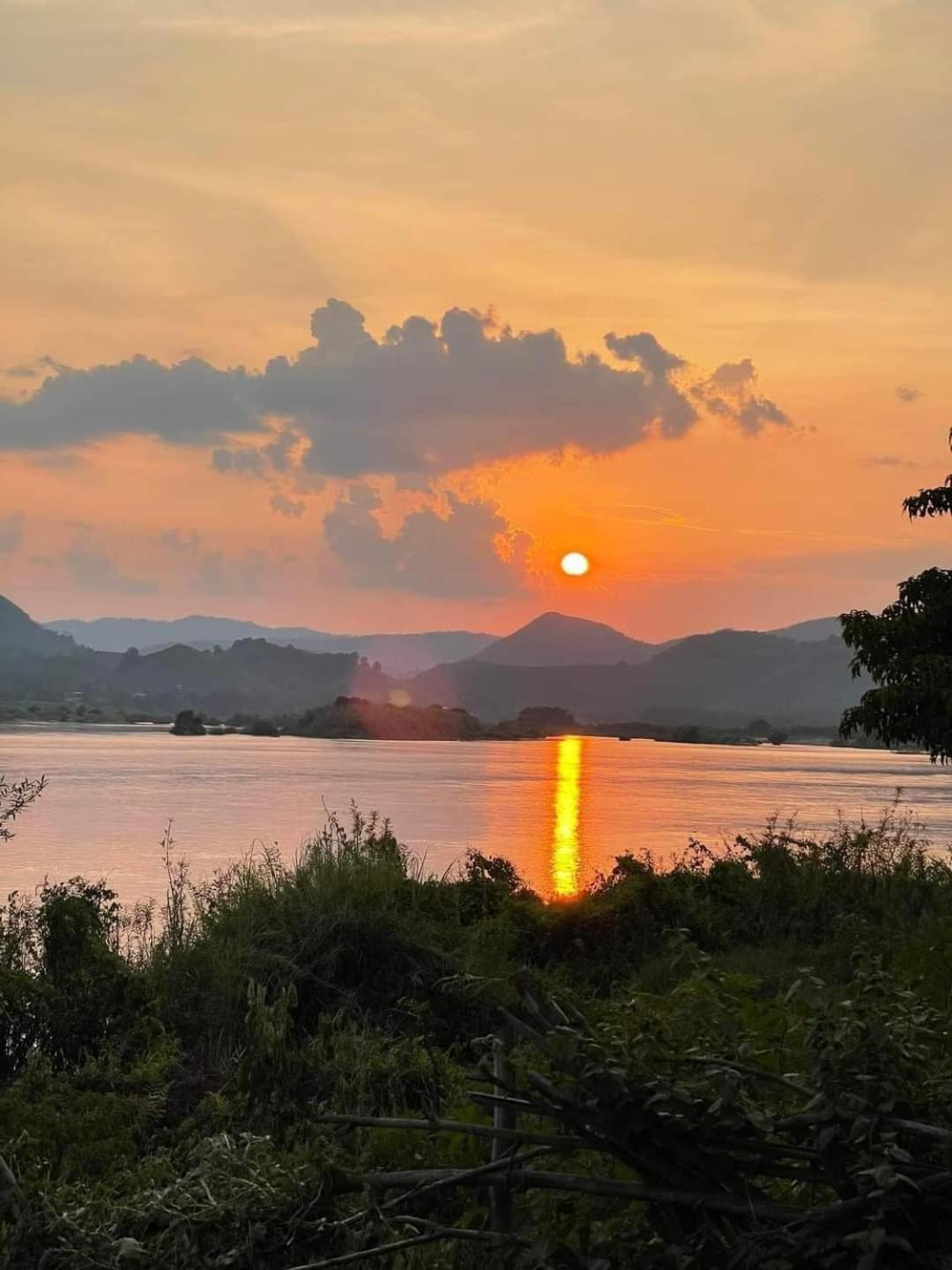 Mekong Backpackers Pakbeng Lejlighed Eksteriør billede