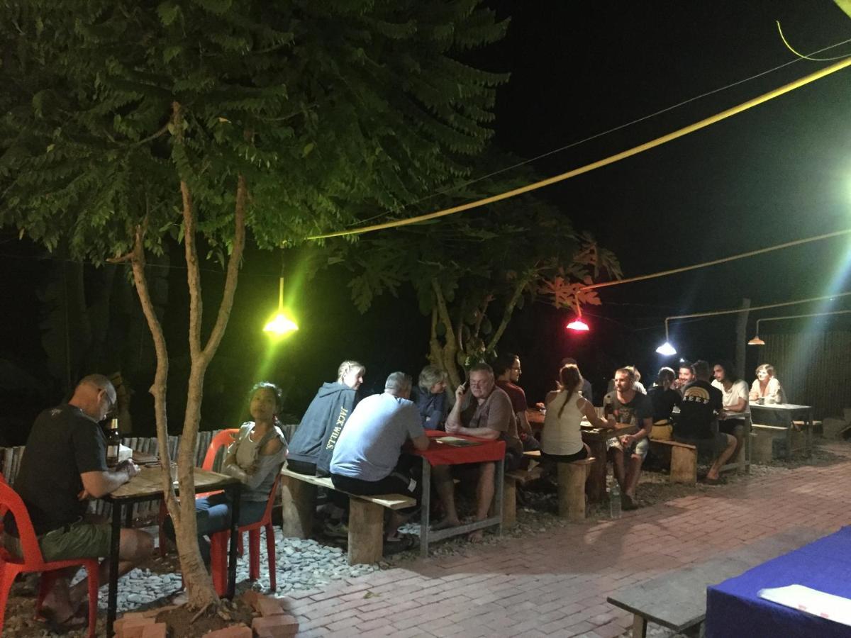 Mekong Backpackers Pakbeng Lejlighed Eksteriør billede